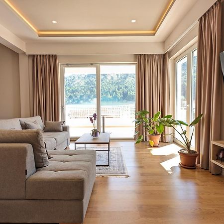 Villa With Garden And Veranda Berat Exterior foto