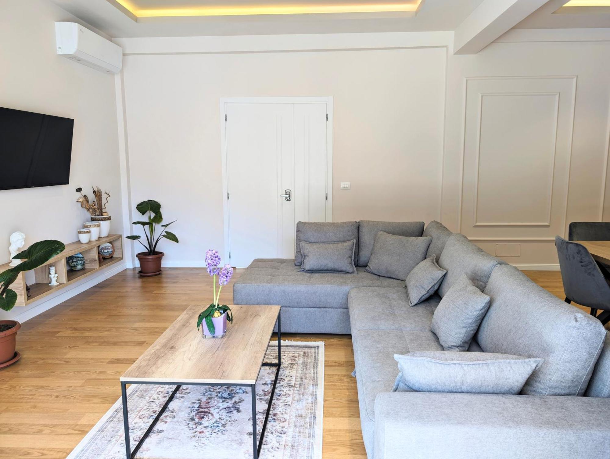 Villa With Garden And Veranda Berat Exterior foto