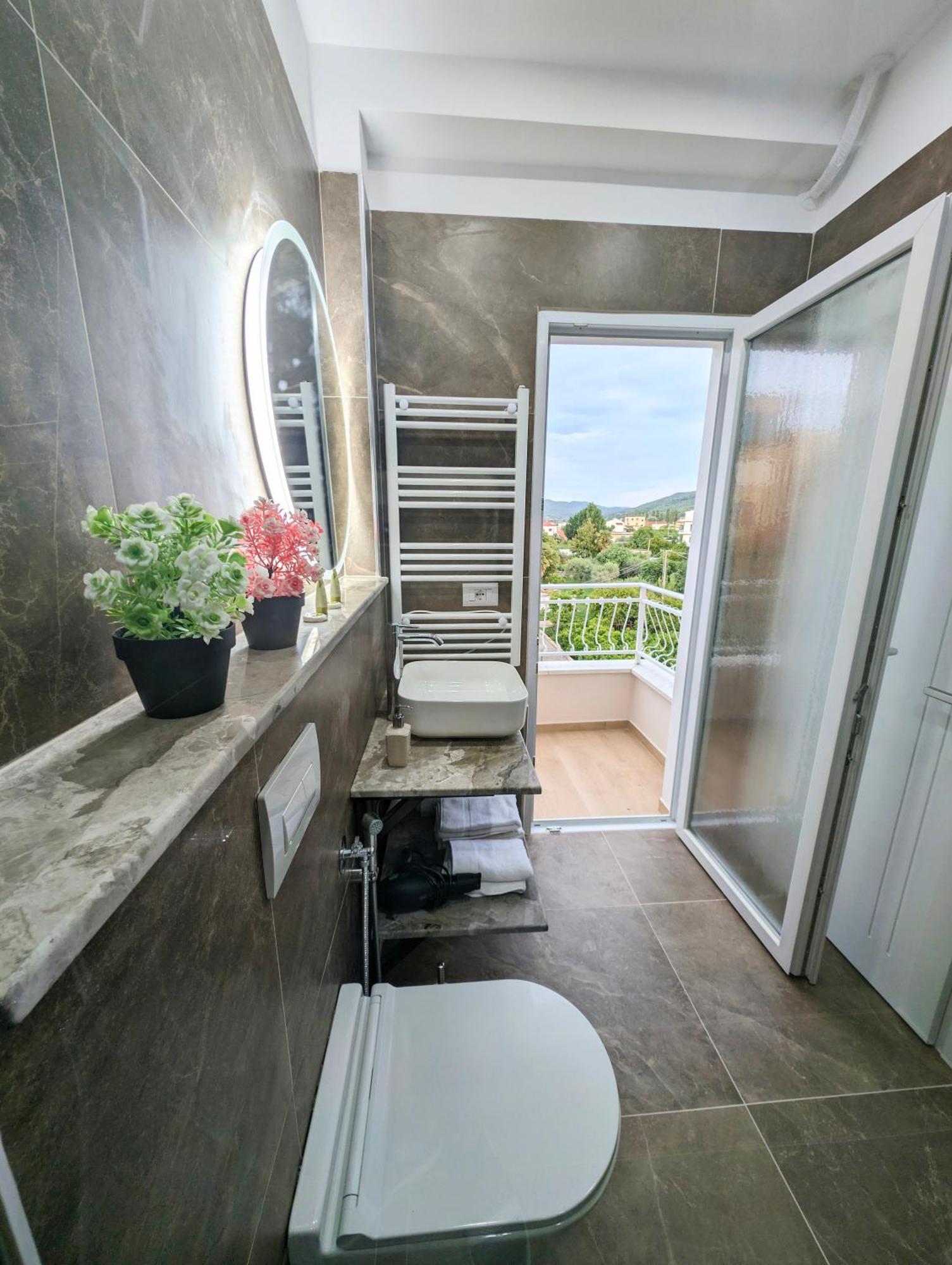 Villa With Garden And Veranda Berat Exterior foto