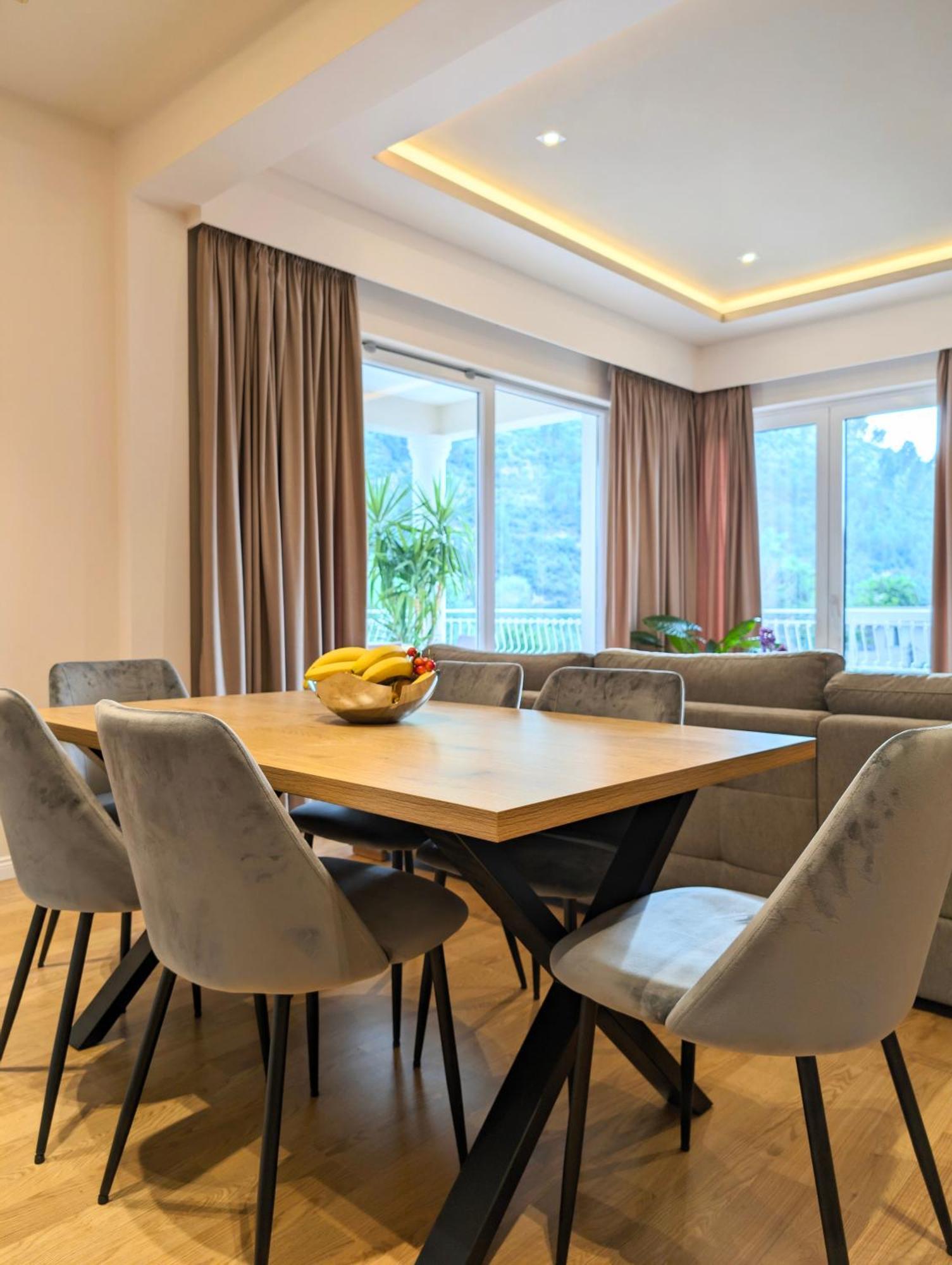 Villa With Garden And Veranda Berat Exterior foto