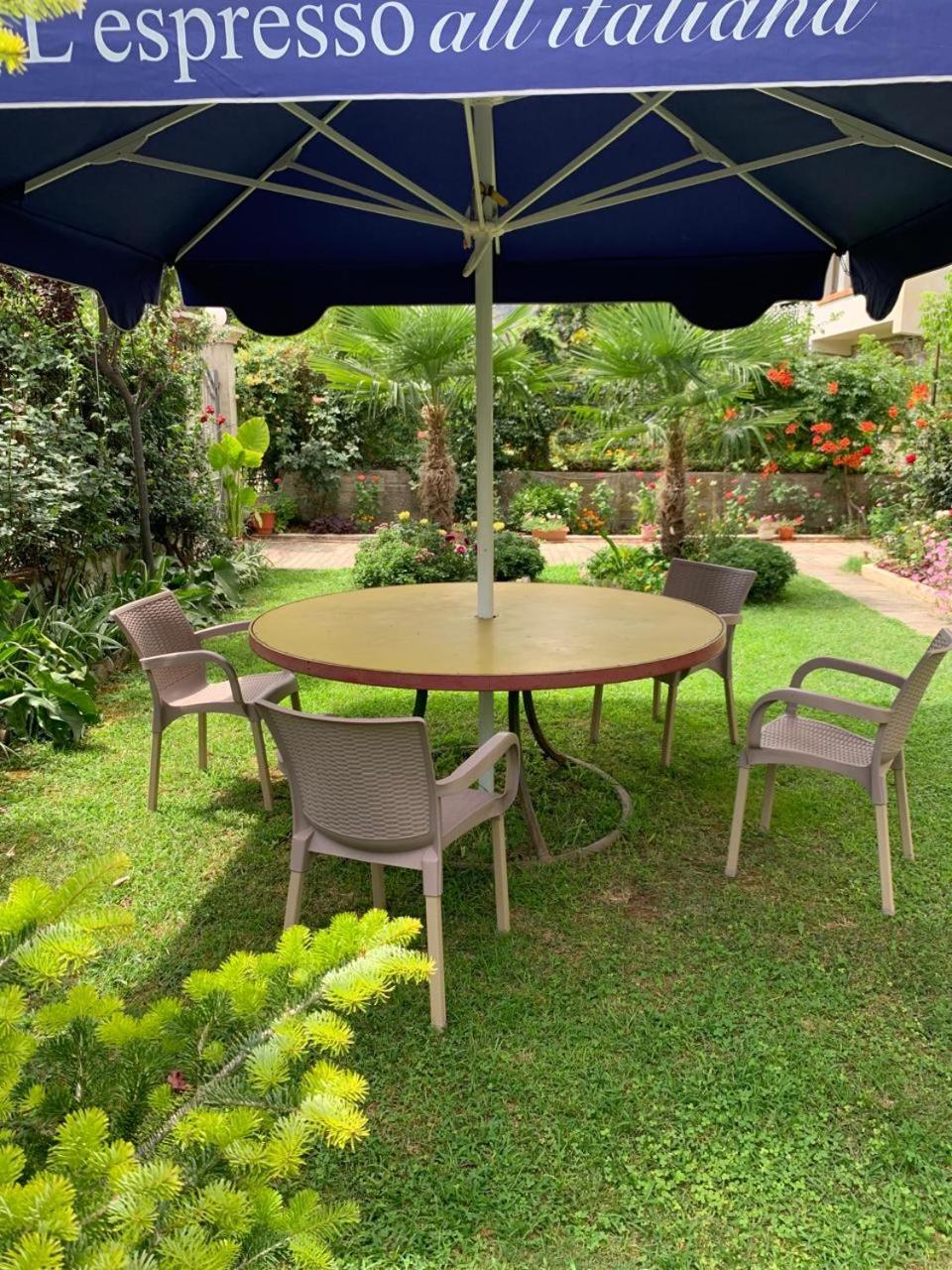 Villa With Garden And Veranda Berat Exterior foto